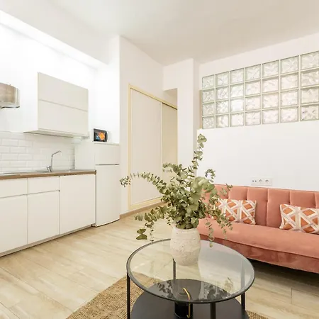 Isg Encantador Estudio En Alameda De Hercules アパート セビリア