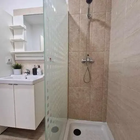 Encantador Estudio En Alameda De Hércules Sevilla